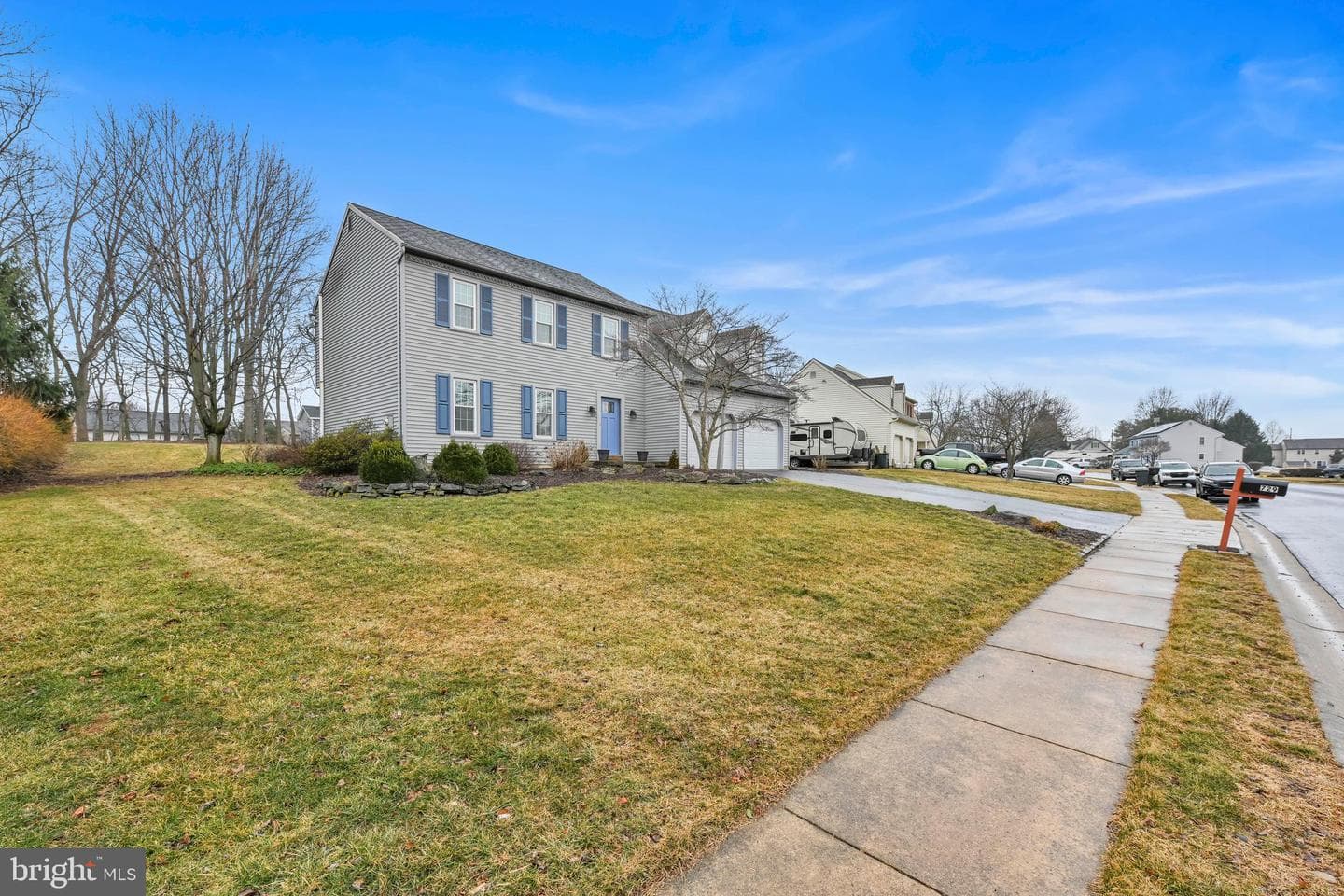 729 Rosemont Drive photo 2