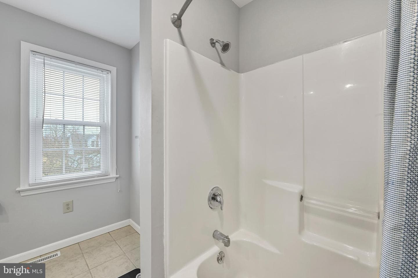 729 Rosemont Drive photo 29