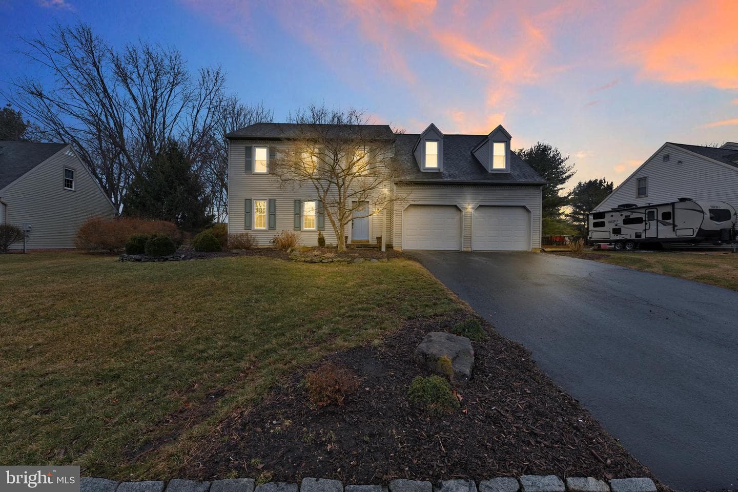 729 Rosemont Drive photo 3