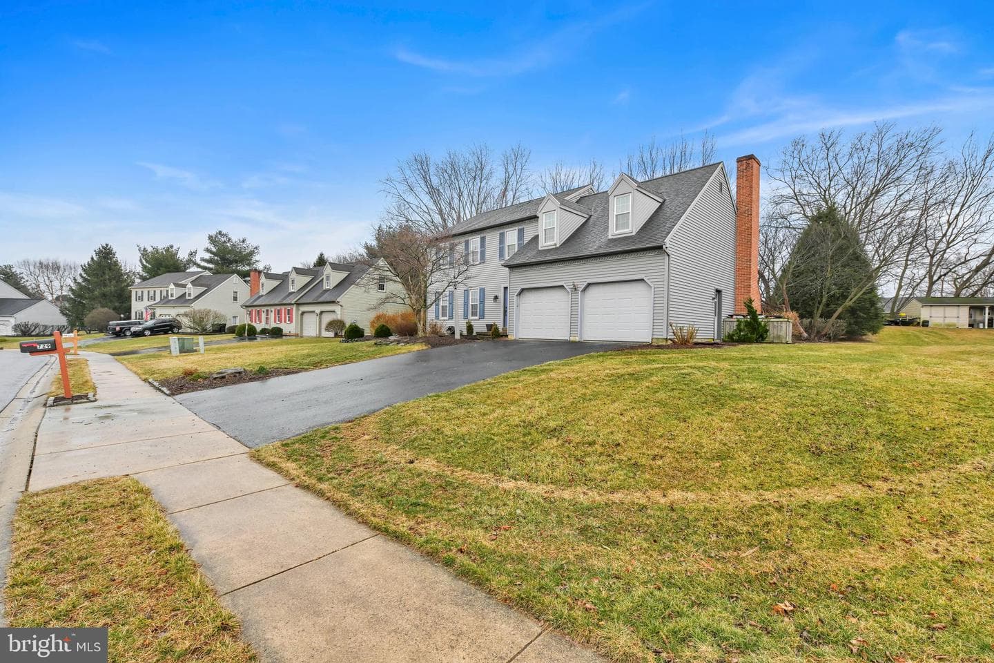 729 Rosemont Drive photo 4