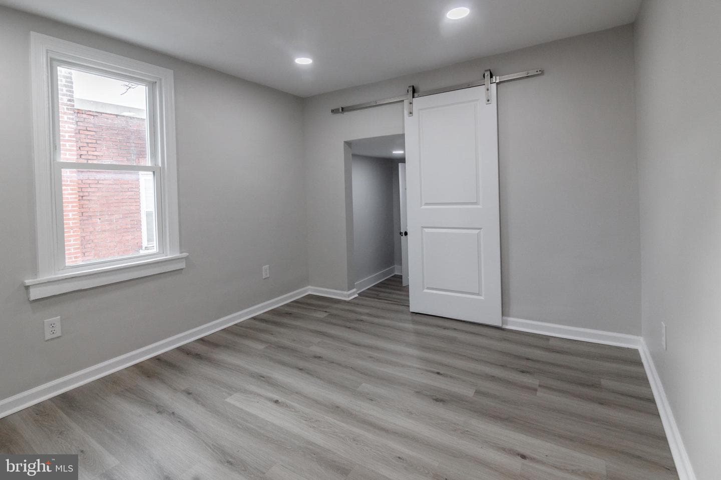 453 Saint Joseph Street photo 14