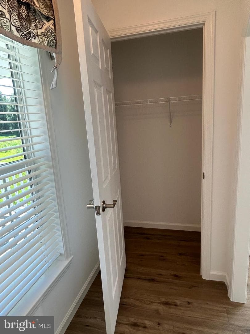 410 Eastwood Lane photo 6