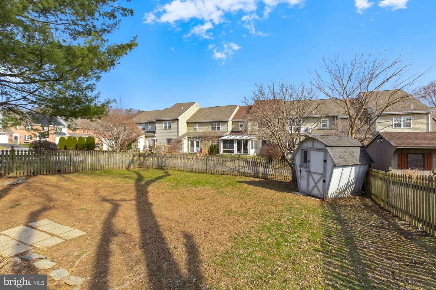 247 Huntington Drive photo 37