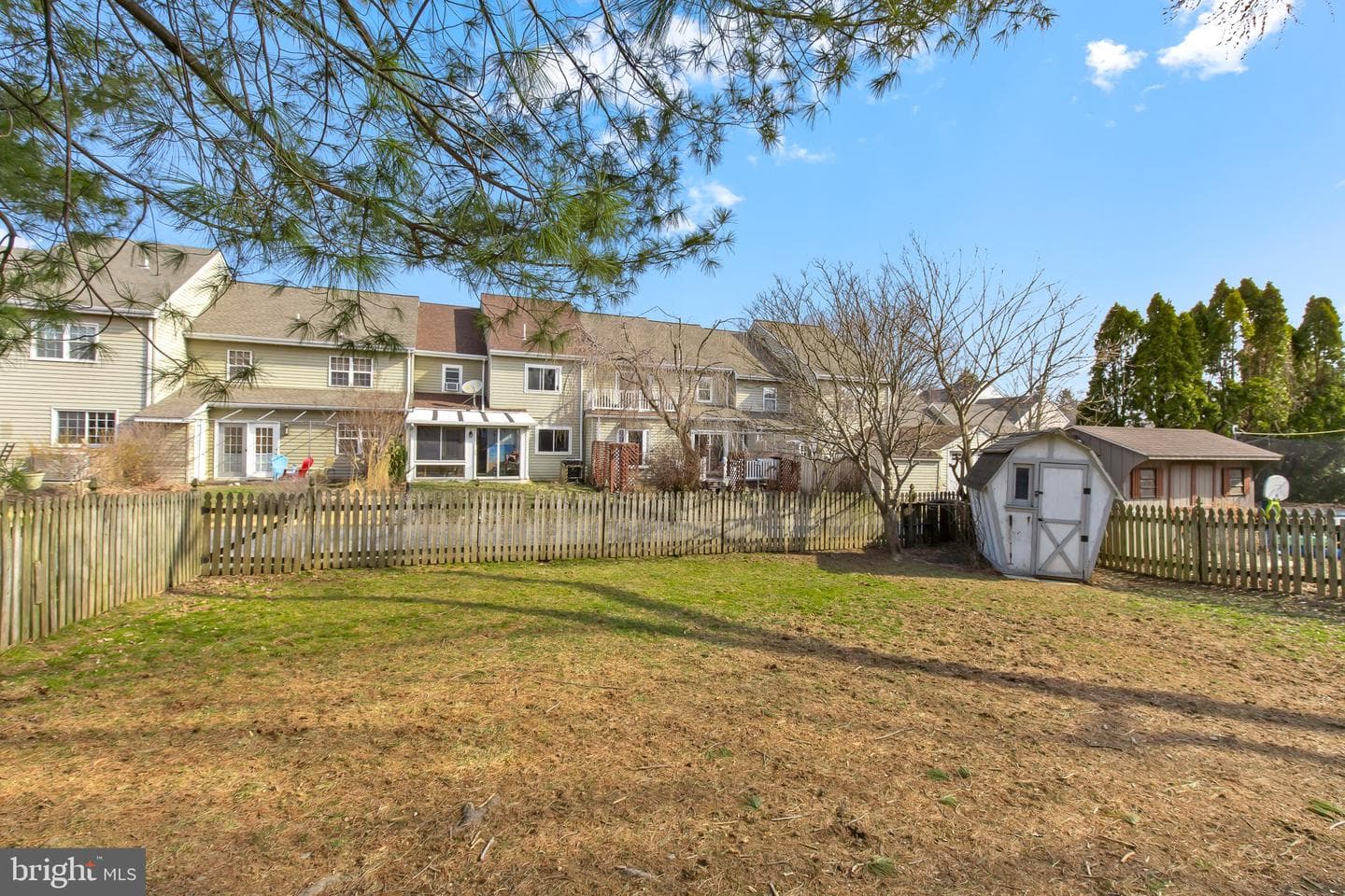 247 Huntington Drive photo 38