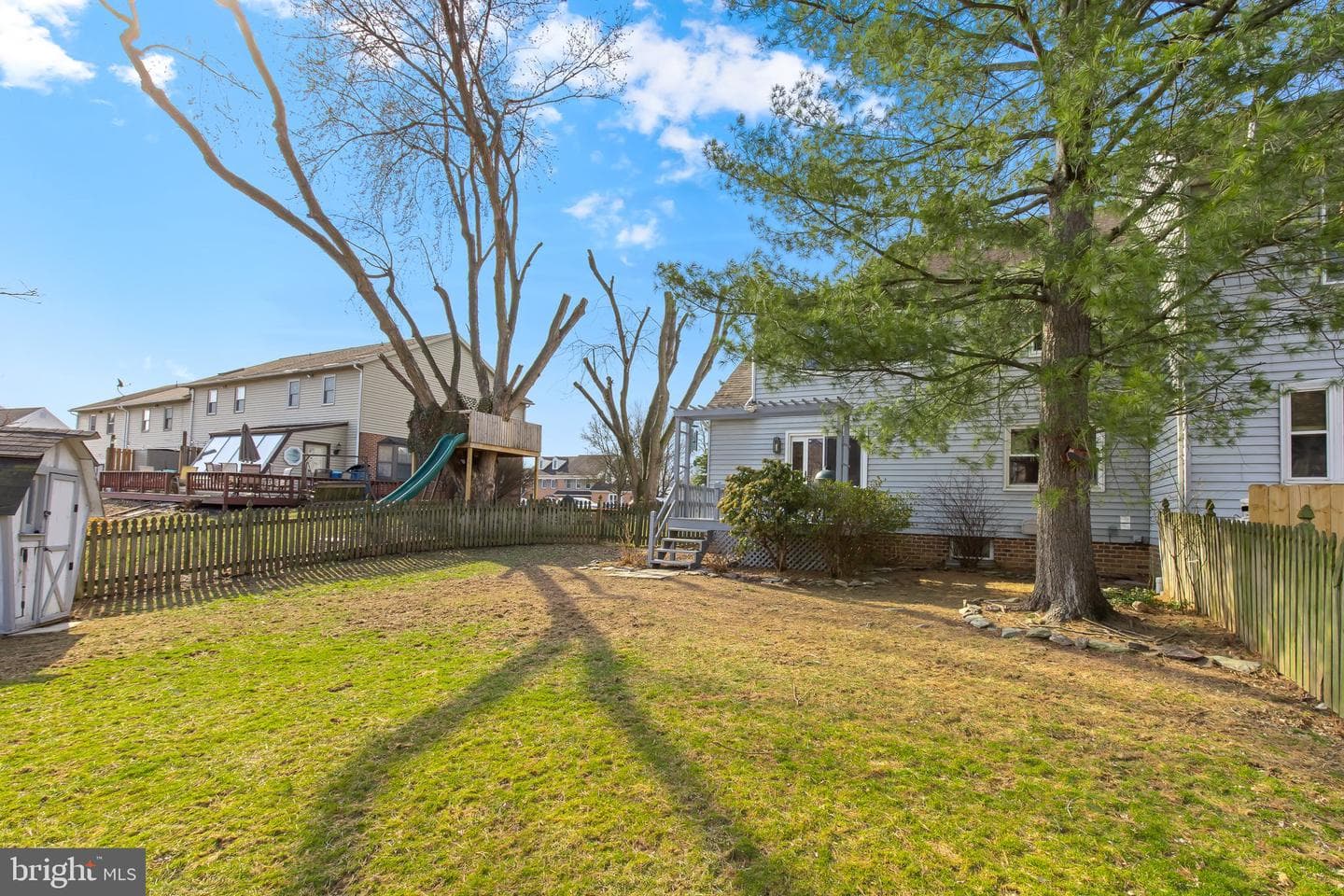 247 Huntington Drive photo 39