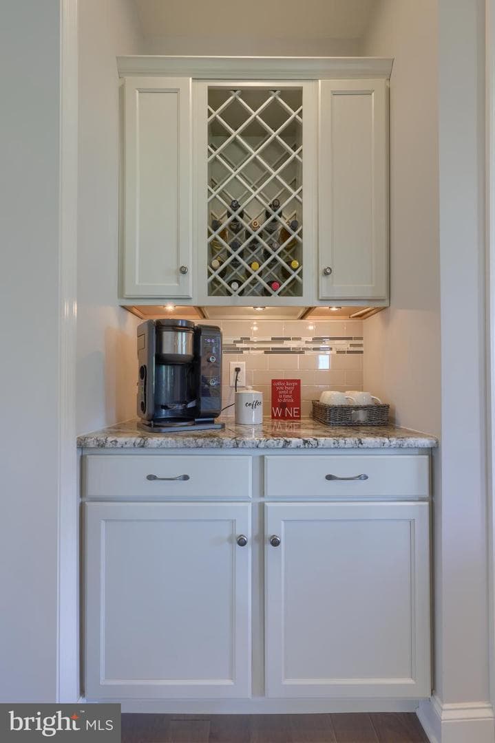 429 E Delp Road photo 12