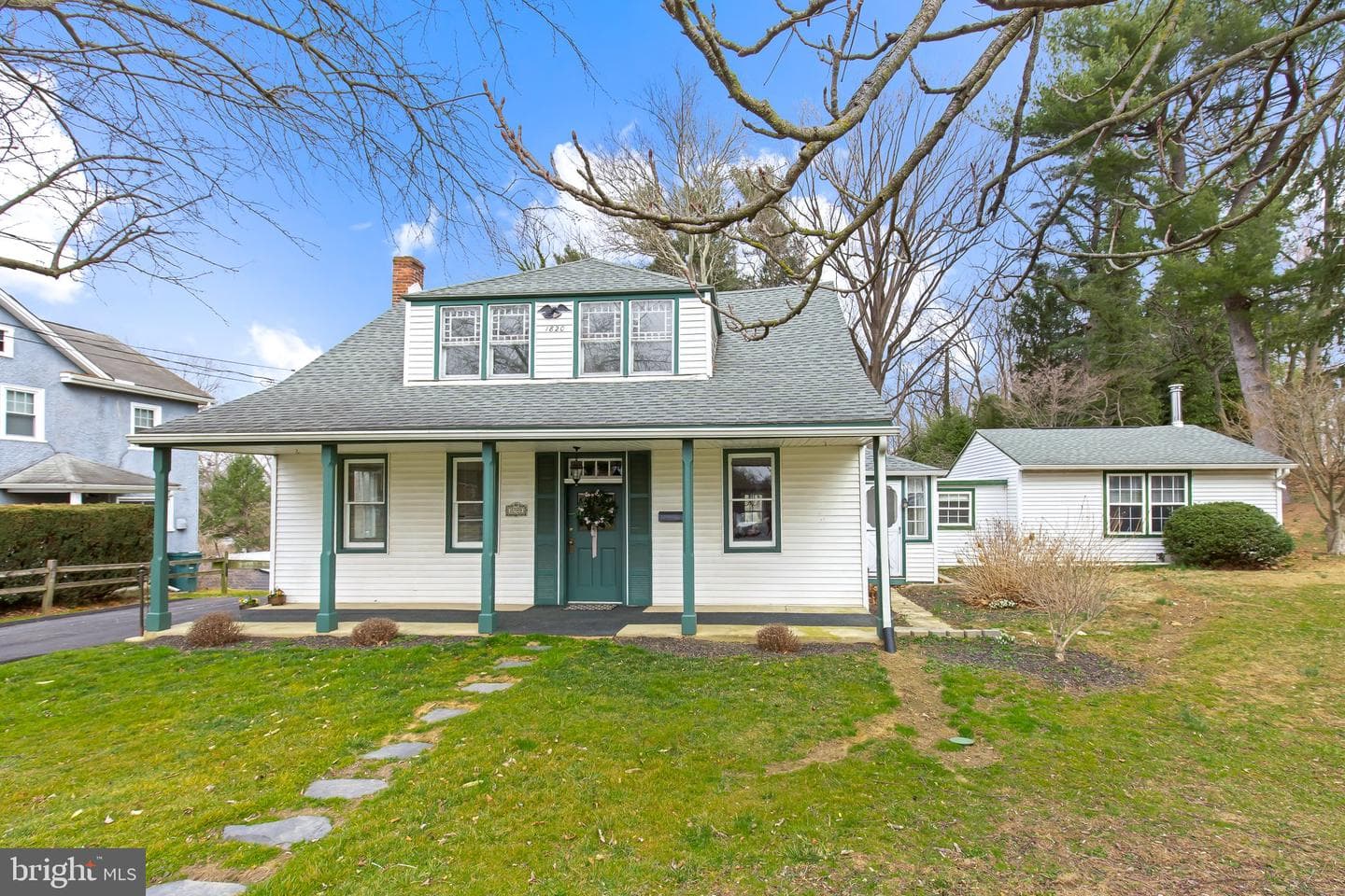 899 Winter Hill Road photo 4