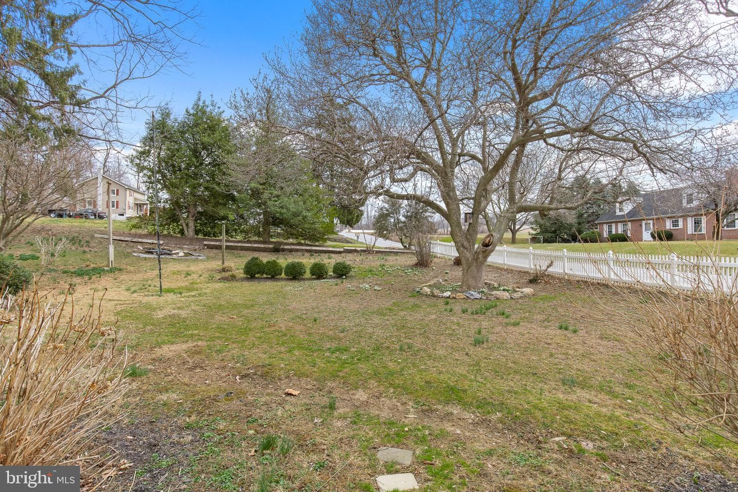 899 Winter Hill Road photo 7