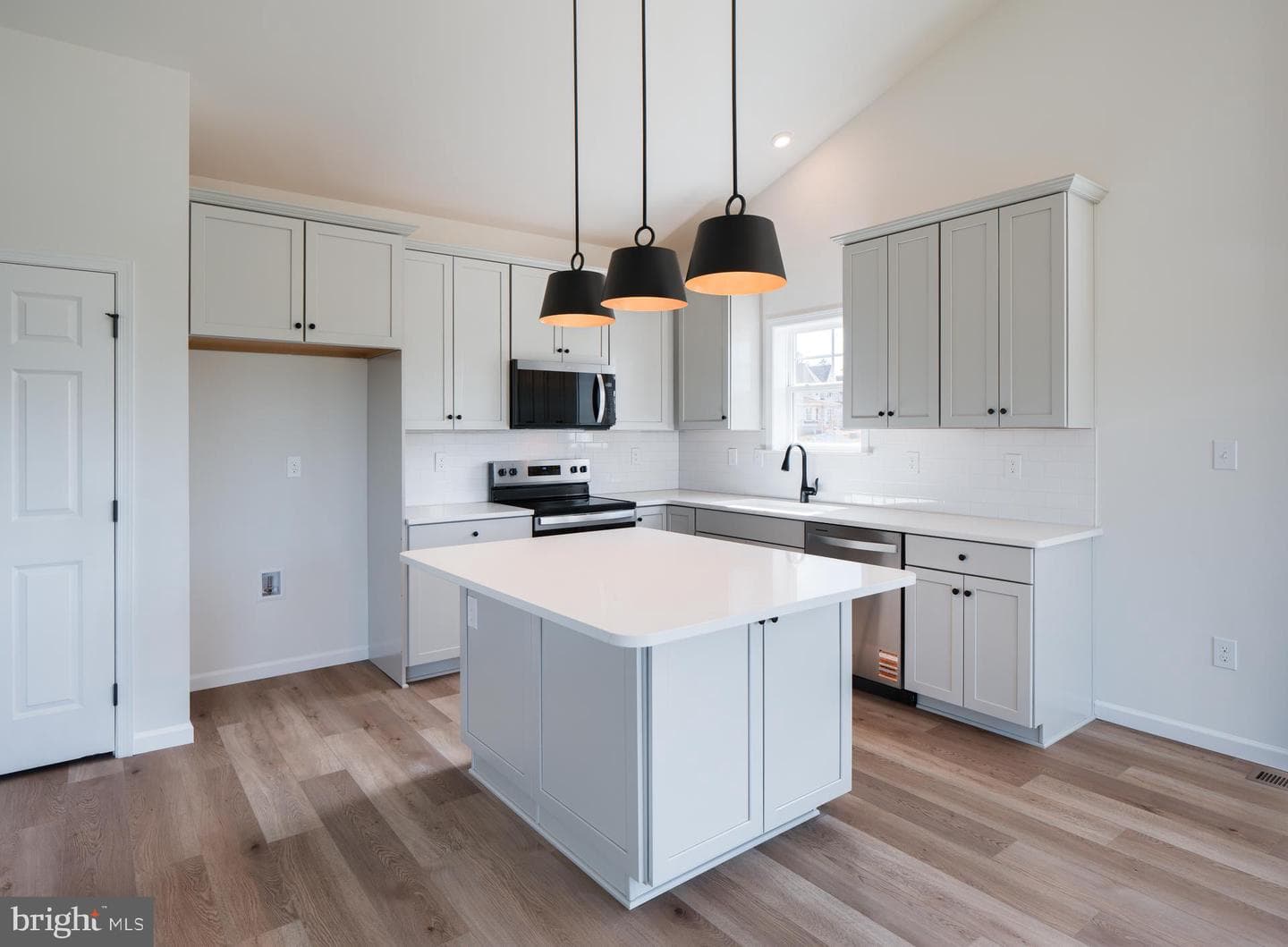 1231 Hershey Lane, Lancaster