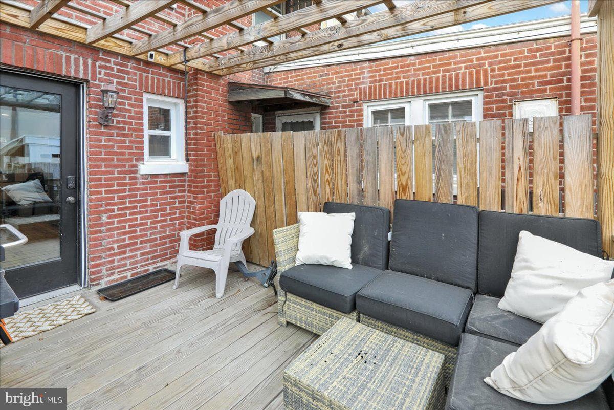 632 New Holland Avenue photo 12