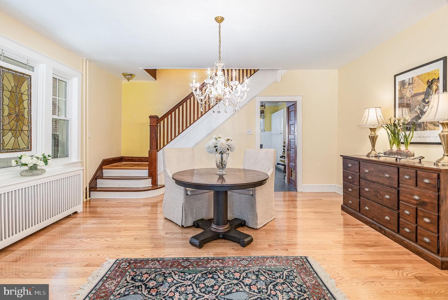 825 W Walnut Street photo 6