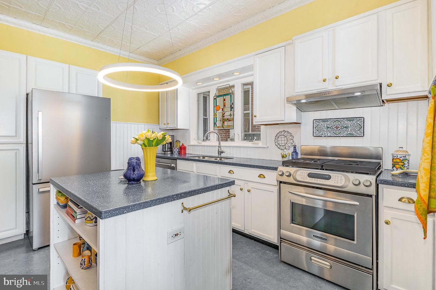 825 W Walnut Street photo 9
