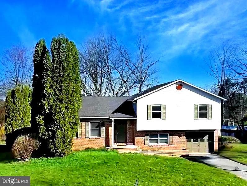 1515 Putnam Drive