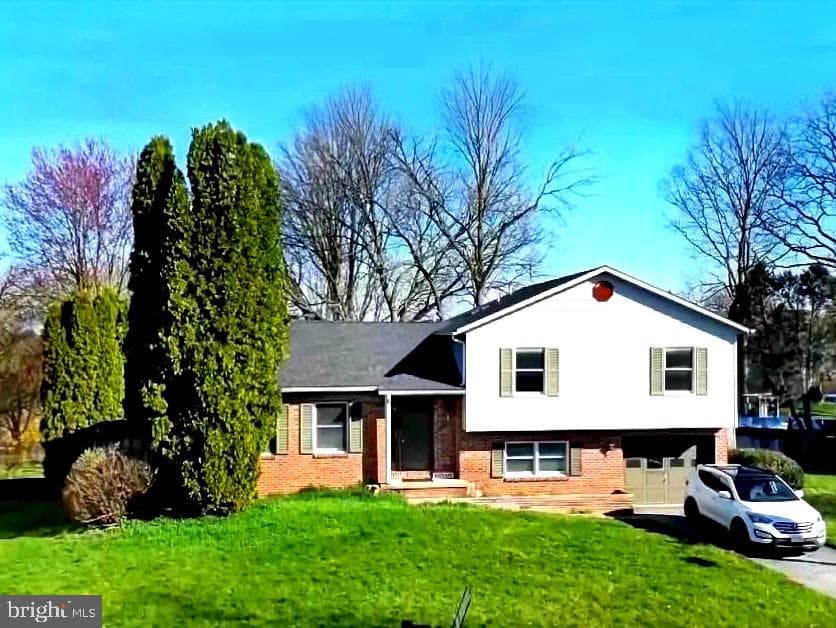 1515 Putnam Drive photo 2