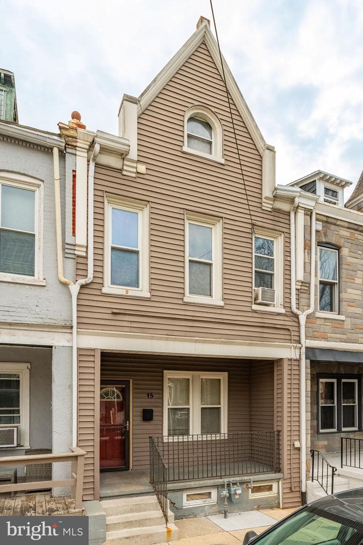 15 Ruby Street photo 2