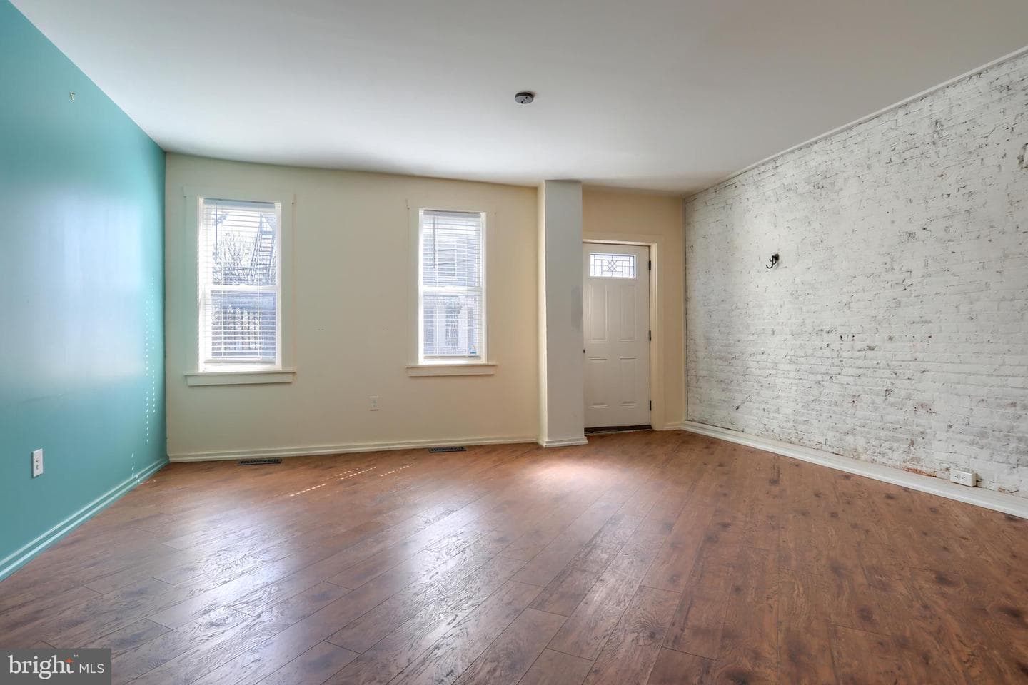 221 W Vine Street photo 3