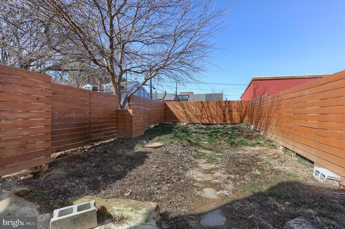 221 W Vine Street photo 33