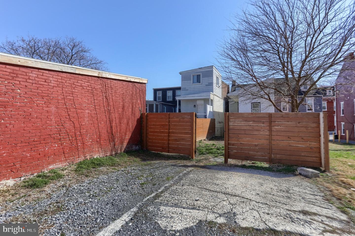 221 W Vine Street photo 40