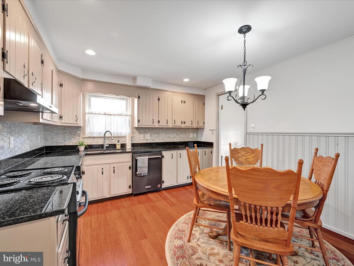103 Niss Avenue photo 6