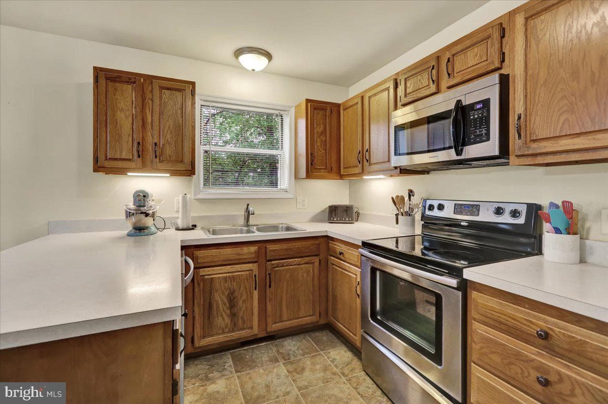 5 Westpointe Dr. photo 17
