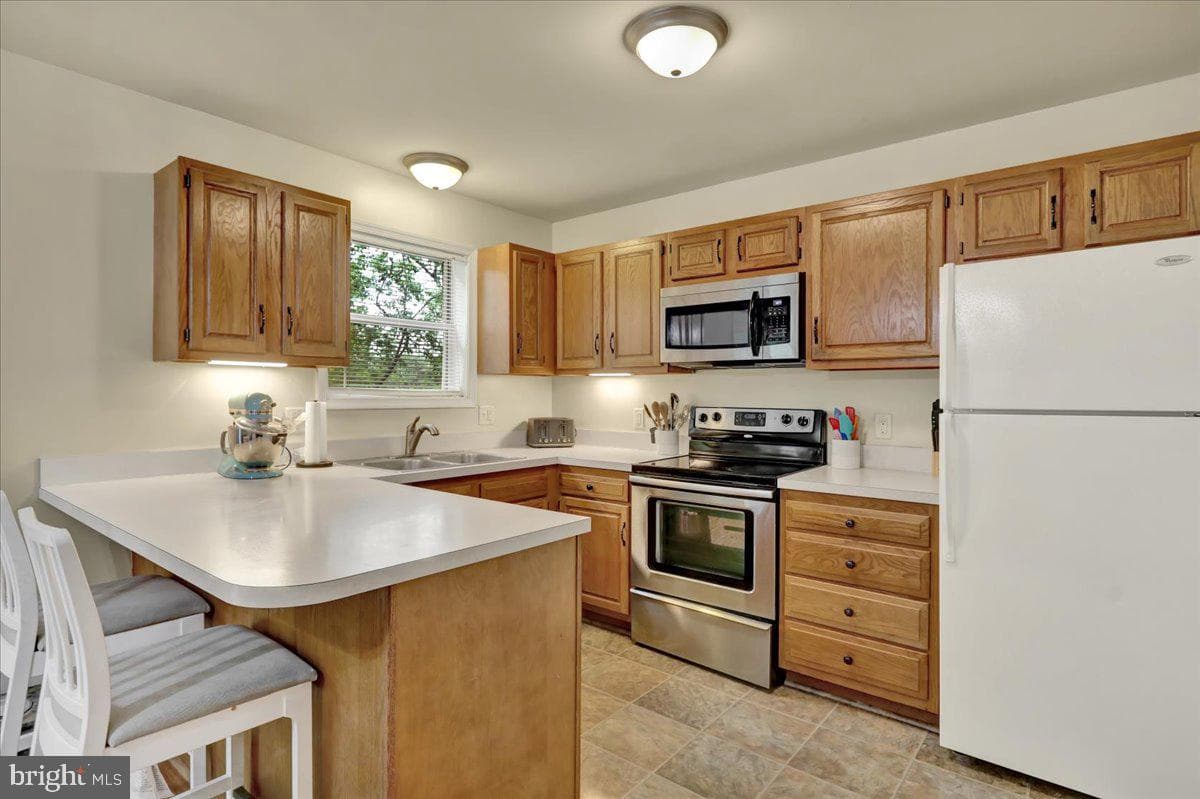 5 Westpointe Dr. photo 2