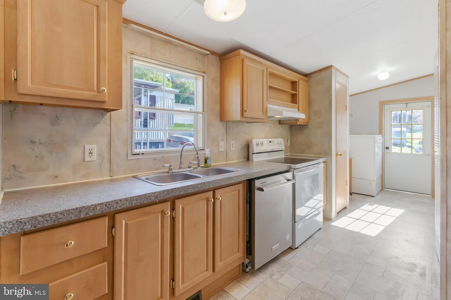8 Ashton Dr photo 13