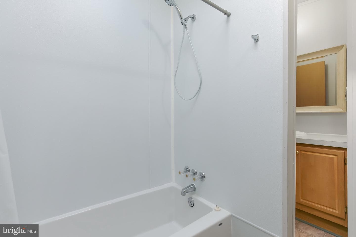 8 Ashton Dr photo 22