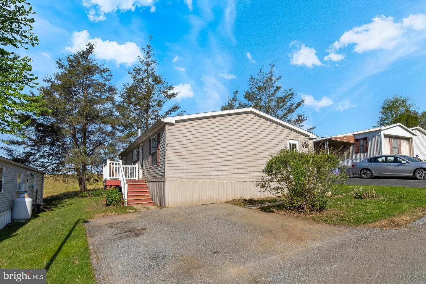 8 Ashton Dr photo 3