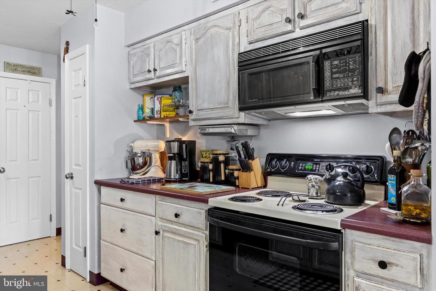 200 Huntington Drive photo 15