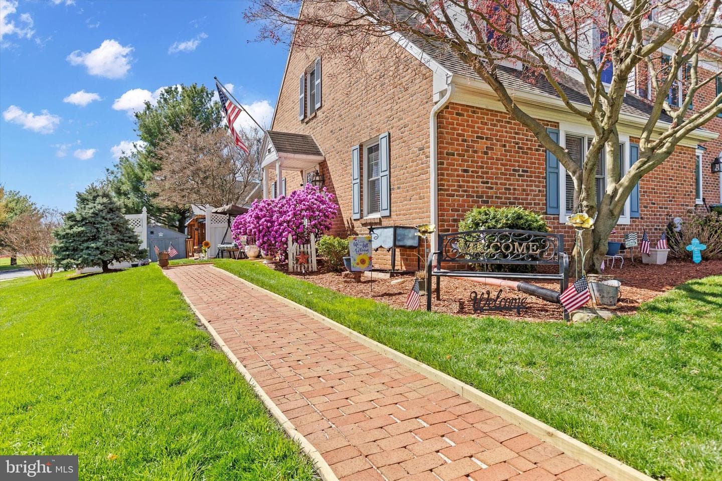 200 Huntington Drive photo 4