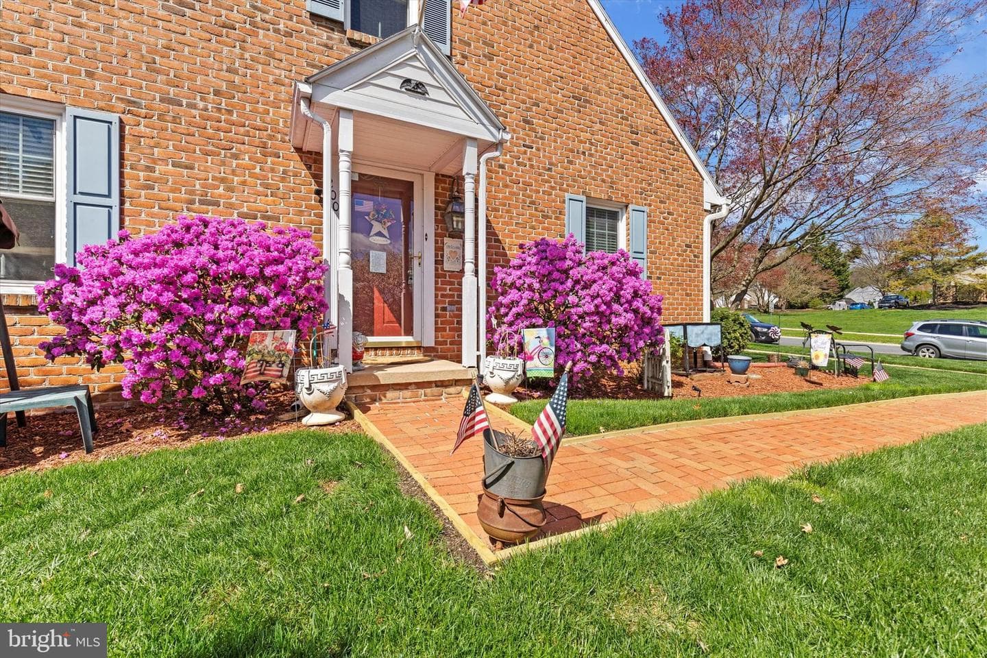 200 Huntington Drive photo 5