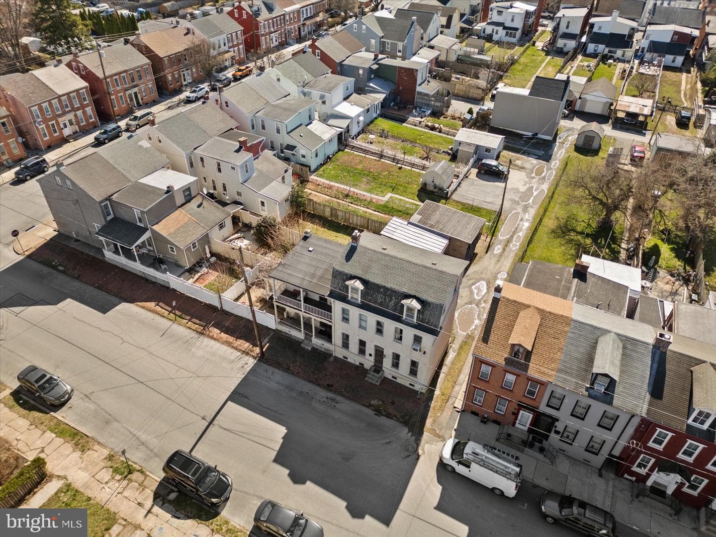 644 Chestnut Street photo 10