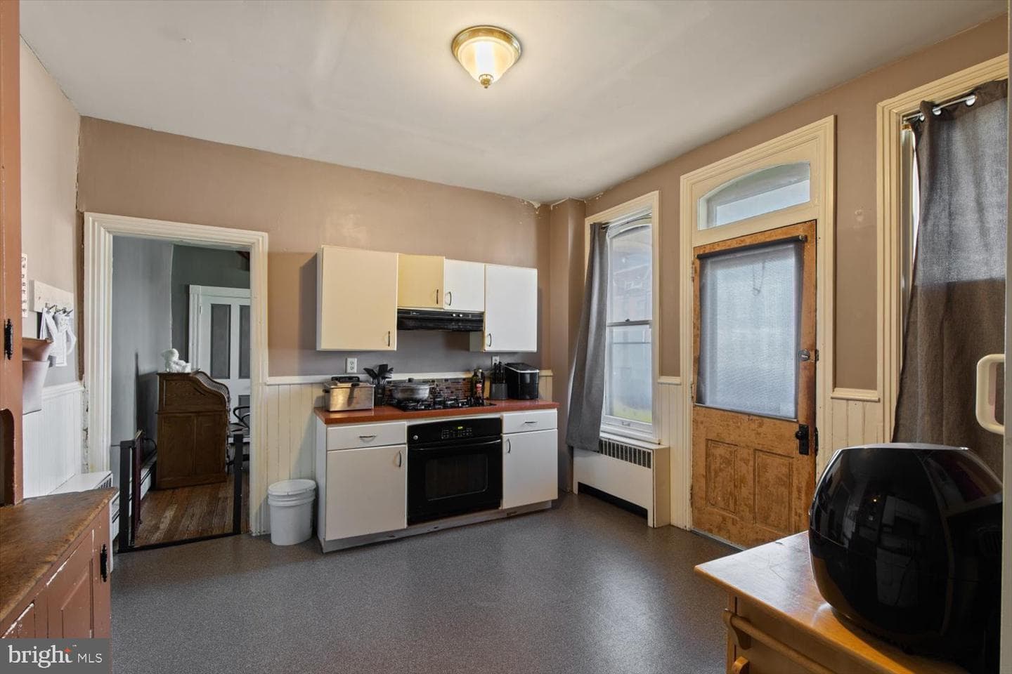 644 Chestnut Street photo 23