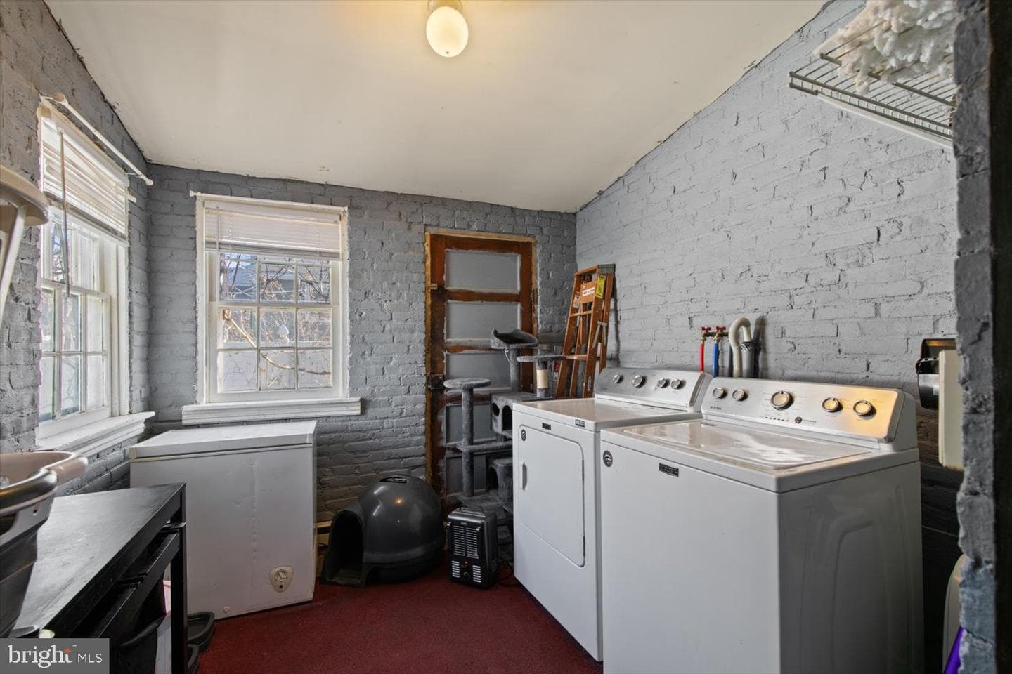 644 Chestnut Street photo 26