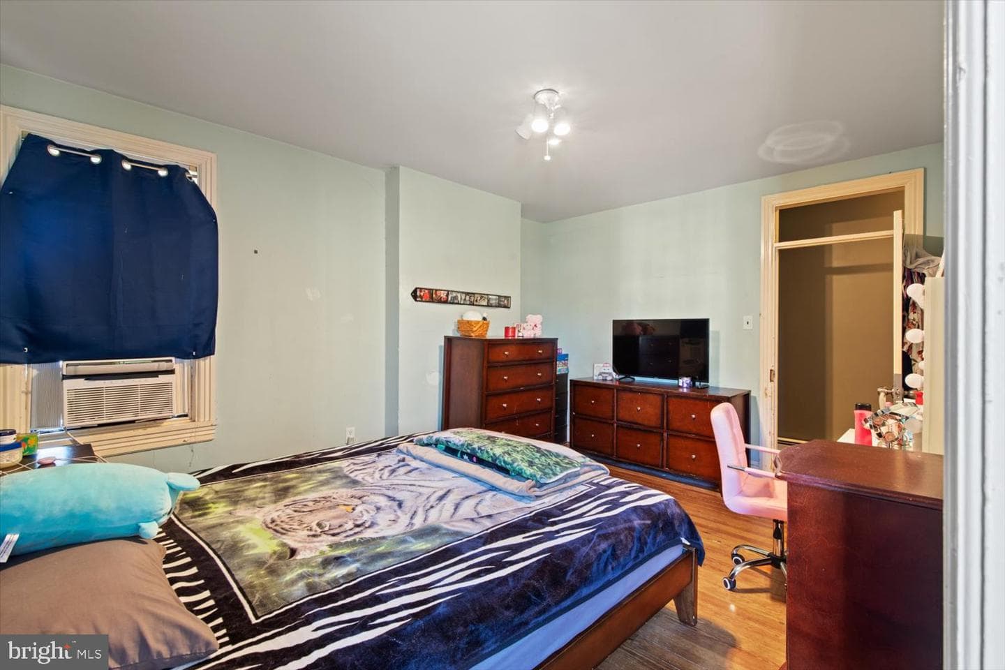 644 Chestnut Street photo 31