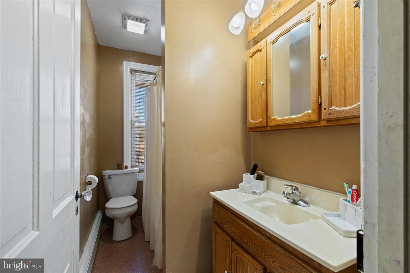 644 Chestnut Street photo 32