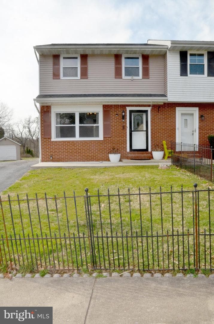 116 Turnbridge Drive photo 2