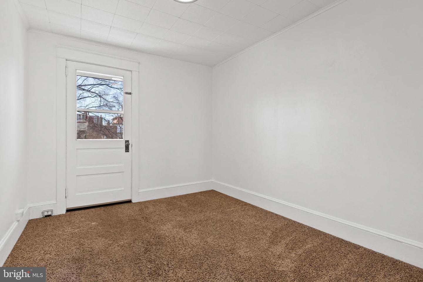 438 E Ross Street photo 20