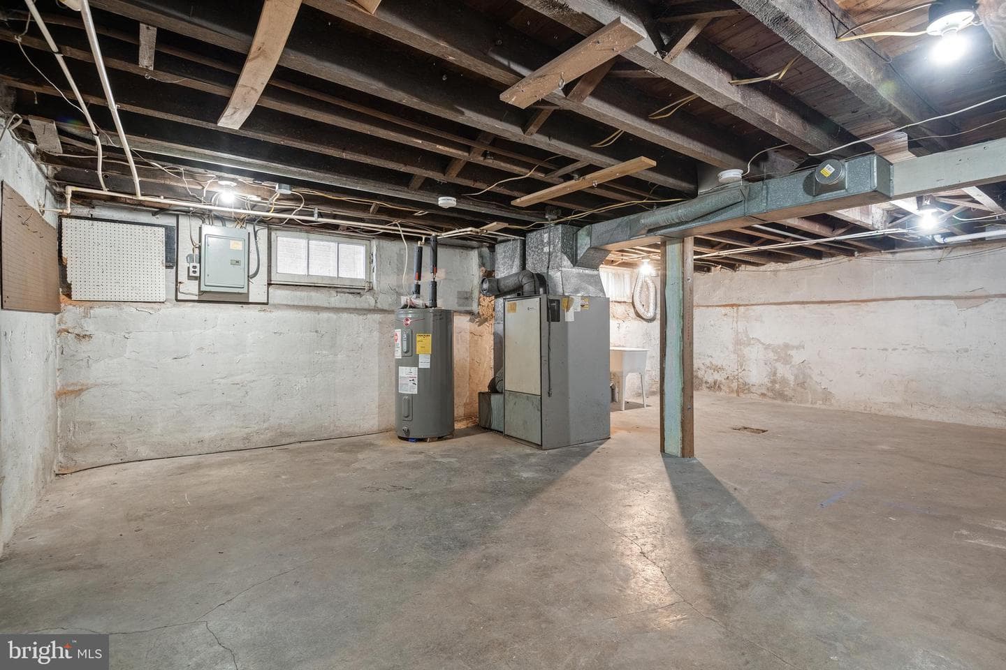 438 E Ross Street photo 28