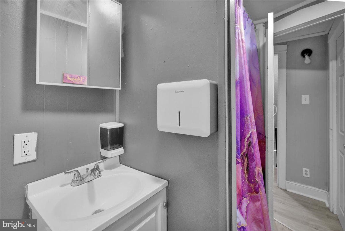 625 Poplar Street photo 17