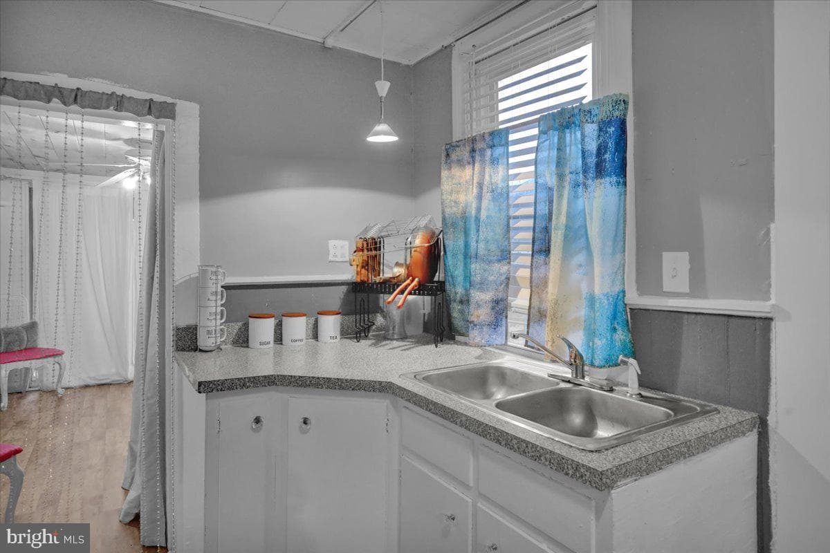 625 Poplar Street photo 8