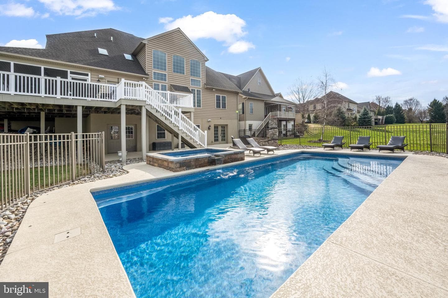 343 Ecker Drive photo 45