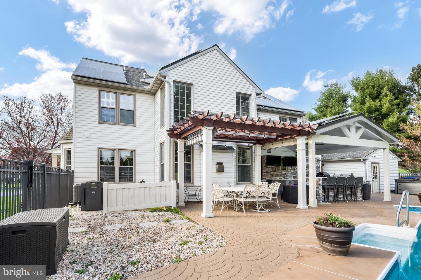 19 Fox Hollow Drive photo 32