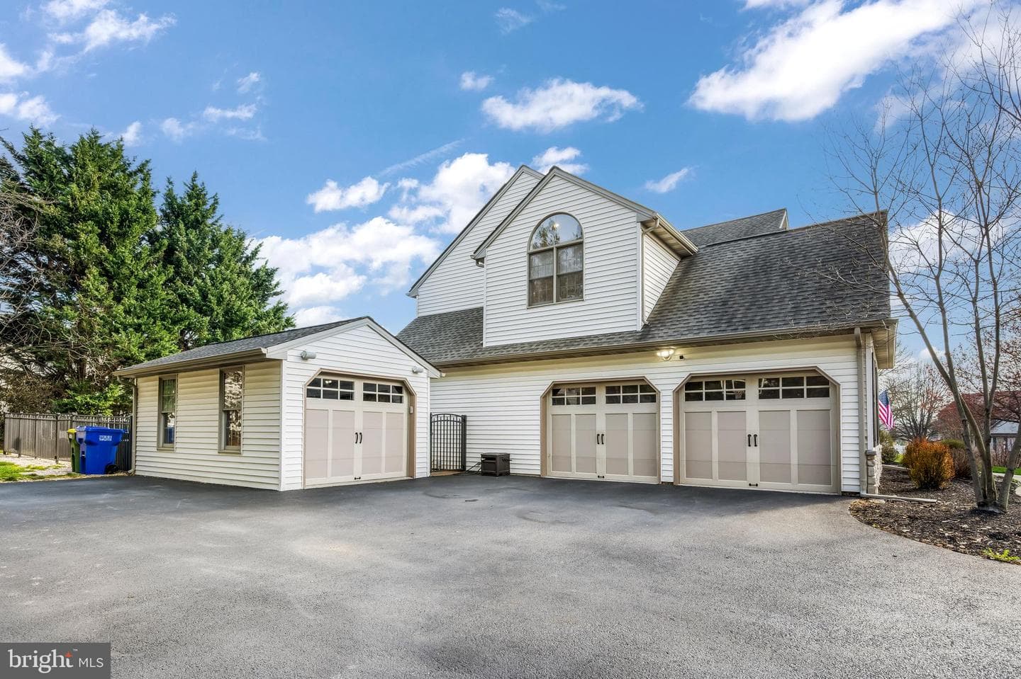 19 Fox Hollow Drive photo 35