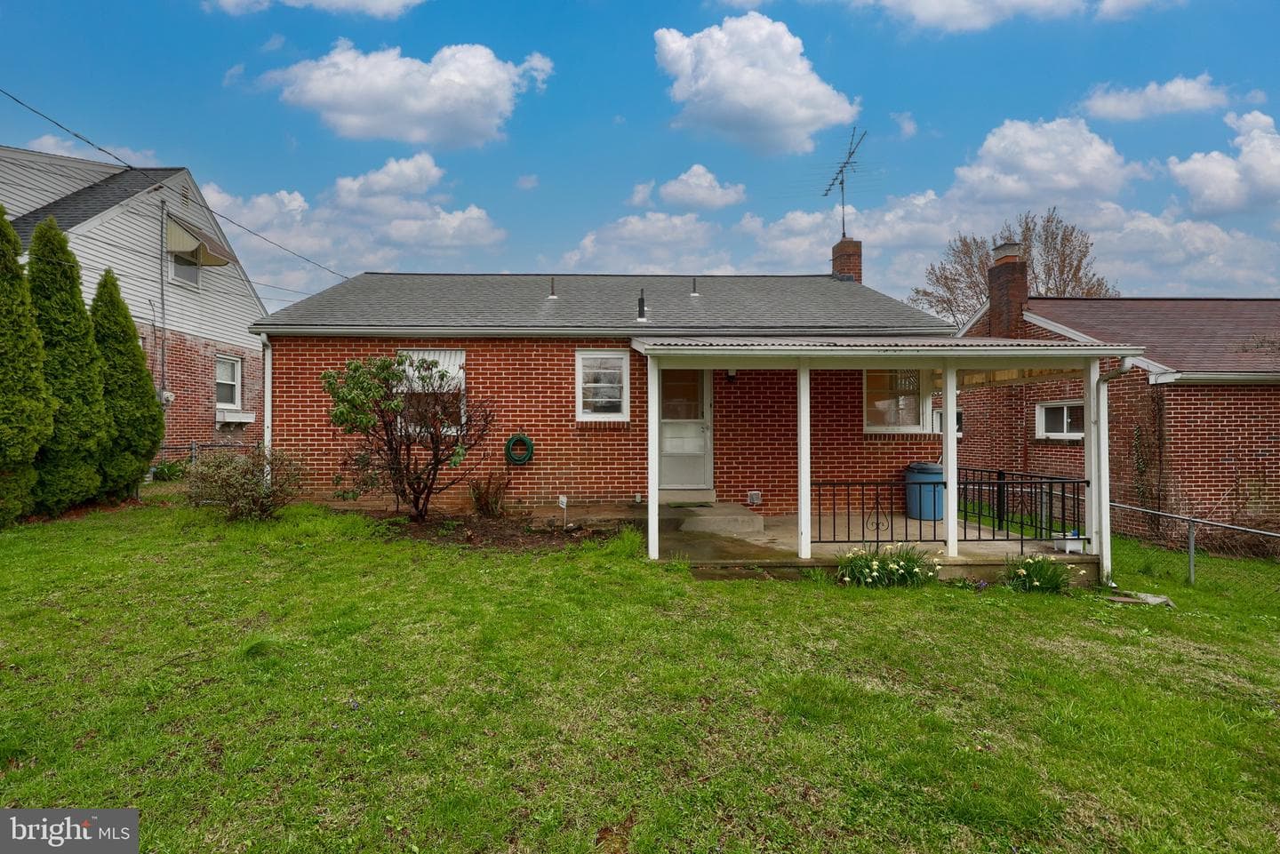 927 Rolridge Avenue photo 5