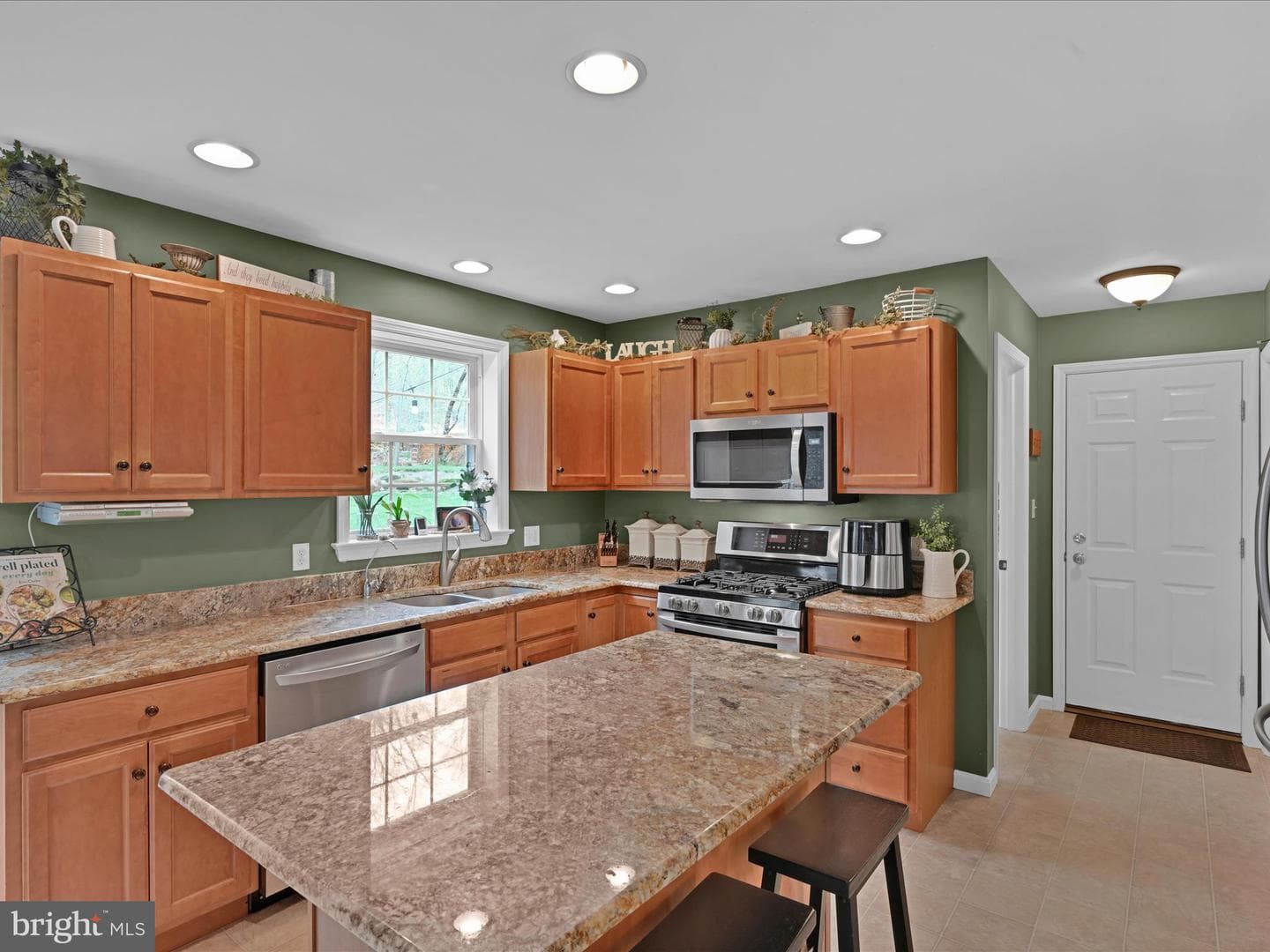 385 Furnace Hill Road photo 11