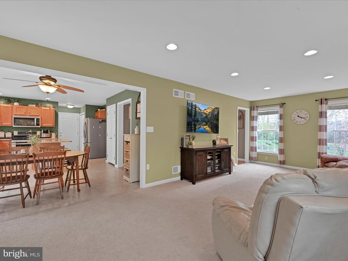 385 Furnace Hill Road photo 8