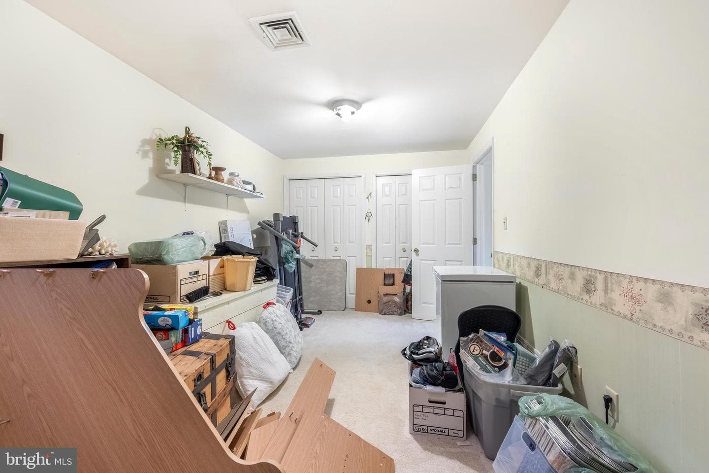 208 Oakridge Drive photo 18