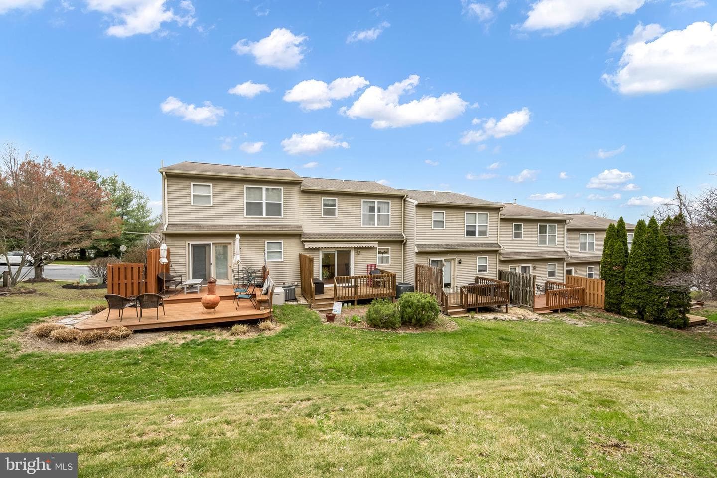 208 Oakridge Drive photo 23