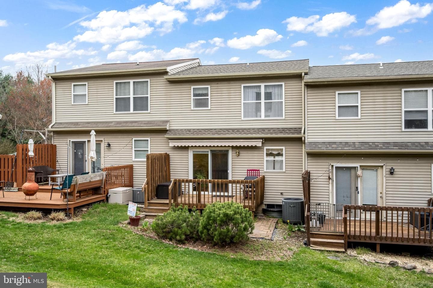 208 Oakridge Drive photo 24